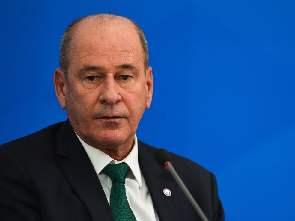 Ministro da Defesa, Fernando Azevedo e Silva deixa o cargo