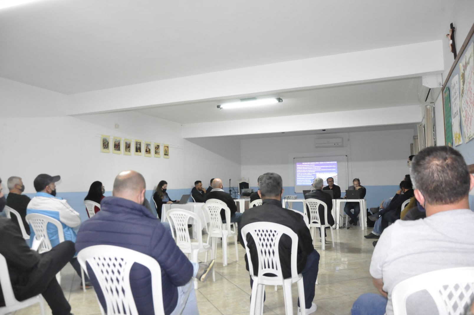 PREFEITURA REALIZA 6ª AUDIÊNCIA PÚBLICA NO BAIRRO MEIO/GANCHOS DE FORA PARA DISCUTIR ALTERAÇÕES NO PLANO DIRETOR