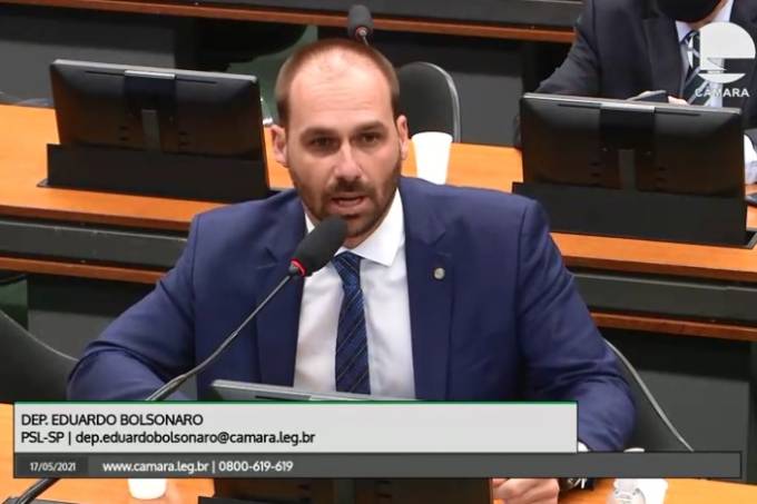 EDUARDO BOLSONARO ADMITE QUE SEU PAI NÃO TEM PROVA DE FRAUDE NAS ELEIÇÕES EM 2018