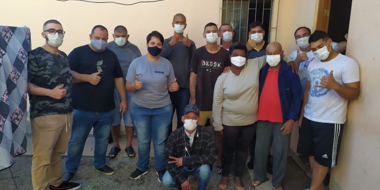 Dia da Beleza no Abrigo Municipal 