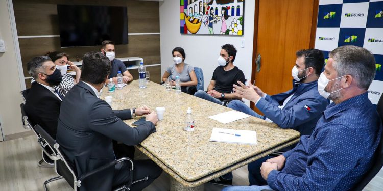Prefeitura de Biguaçu se reune com representantes do Sindicato dos Servidores Municipais