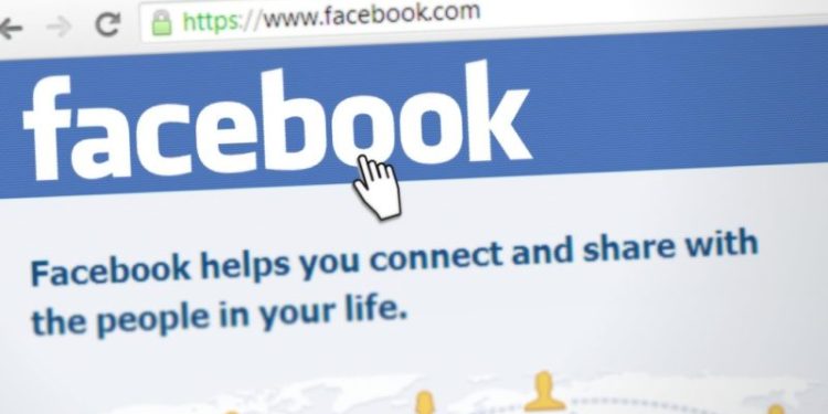 Após apagão, dados de 1,5 bilhão de usuários do Facebook estão à venda em fórum hacker