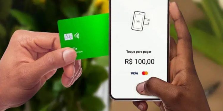 Fim das maquininhas? Stone disponibiliza pagamento com cartão pelo celular