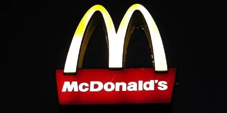 Já reparou que o McDonald’s abandonou o Ronald McDonald? Descubra por quê!
