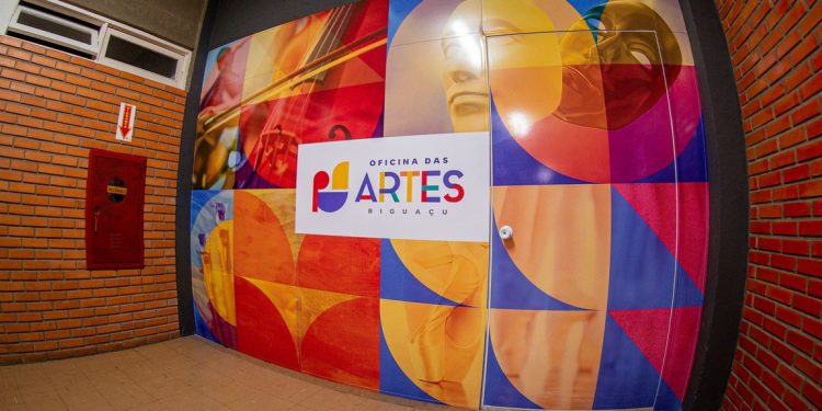 Oficina das Artes e projeto Âmago oferecem aulas gratuitas de poesia