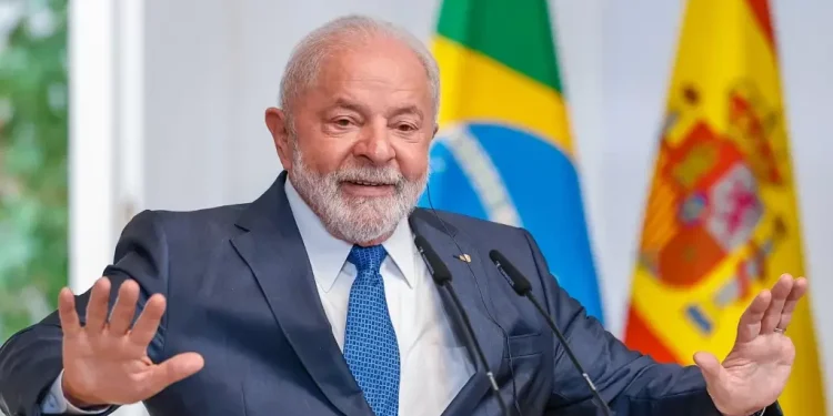 Lula confirma, em pronunciamento na TV, isenção do Imposto de Renda e elevação do salário mínimo