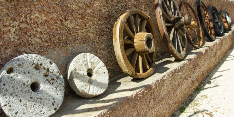 A Roda – A invenção que levou a humanidade do barro ao espaço