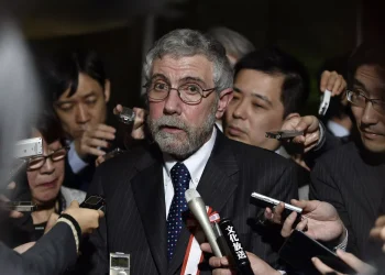 Vencedor do Nobel de Economia elogia Pix e questiona: ‘Brasil inventou o dinheiro do futuro?’
