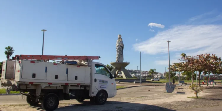 Iluminação pública de São José ganha novo padrão com luminárias LED em praças e avenidas