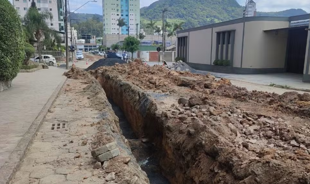 Saneamento básico em SC: cobertura de esgoto é de 33%, com apenas uma cidade totalmente atendida