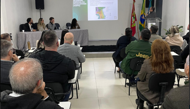 Notícias  Audiência Pública realizada na segunda-feira (30/06) debate alterações pontuais no Plano Diretor de Governador Celso Ramos