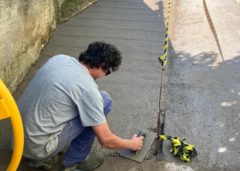 Mutirão da Secretaria de Obras chega a 7 bairros de Governador Celso Ramos neste início de semana