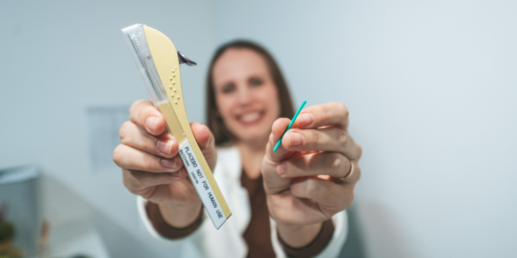 Saúde de Biguaçu está entre as pioneiras na oferta do implante contraceptivo no país