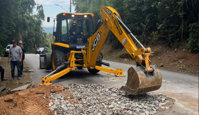 Obras em Ação: equipes atuam em diversas localidades do município