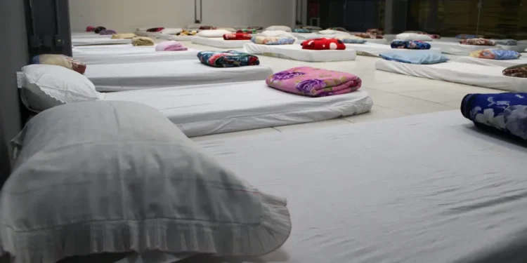 Com previsão de frio intenso, São José reforça acolhimento à população em situação de rua