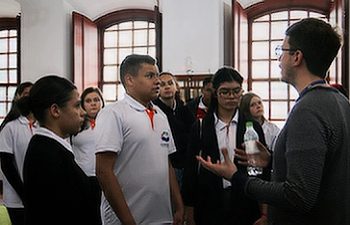 Jovens vereadores conhecem a história de São José em tour pelo Centro Histórico