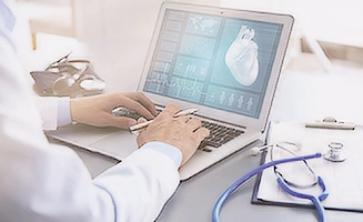 Telemedicina cresce em Florianópolis e facilita acesso à saúde após os 60 anos