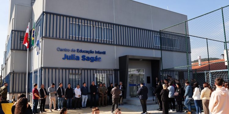 Prefeitura inaugura nova estrutura do Centro de Educação Infantil Júlia Sagas, no Bairro Palmas