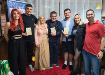 Secretaria de Esporte, Cultura e Lazer marca presença no 1º Saragaço Literário Gancheiro e 6º Encontro Rabiscando da Casa Beija-flor