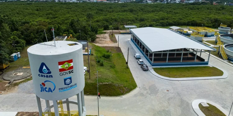 Seminário discute desafios e soluções para o saneamento básico na Grande Florianópolis