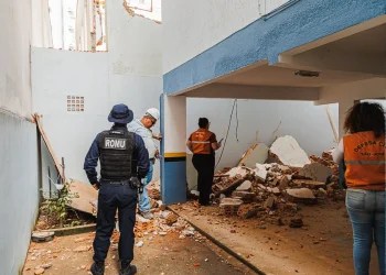 Defesa Civil e Guarda de São José atuam rapidamente após queda de muro em prédio no bairro Campinas