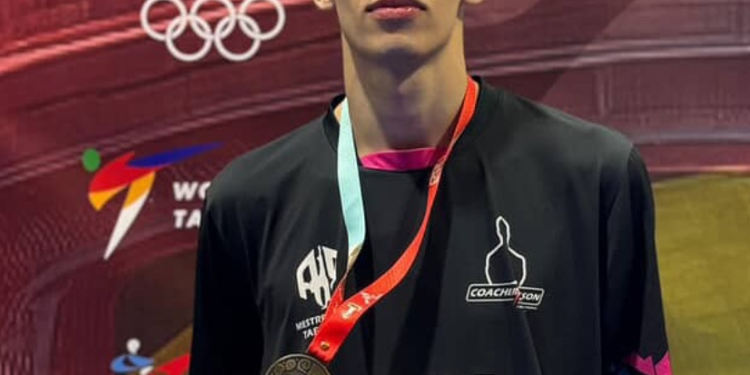 João Diniz é campeão da President’s Cup América de Taekwondo