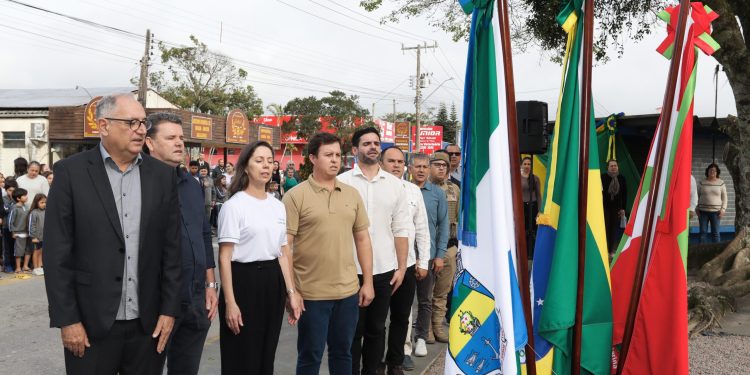 Bairro Areias de Baixo recebe solenidade da Semana Cívica de Governador Celso Ramos