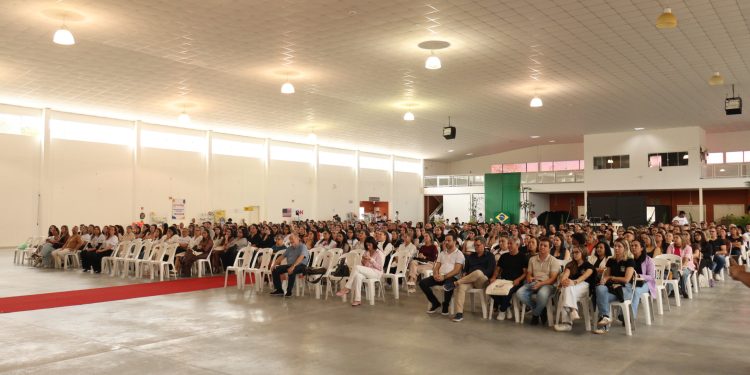 Governador Celso Ramos realiza 11ª edição do Congresso Municipal de Educação