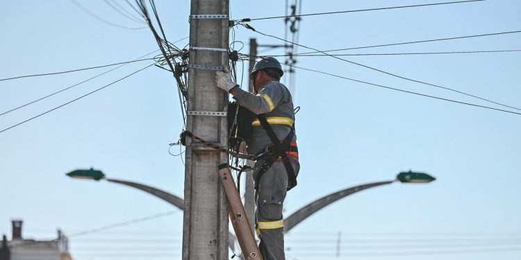 Programa Limpa Fio reforça segurança e organização dos espaços urbanos em Biguaçu