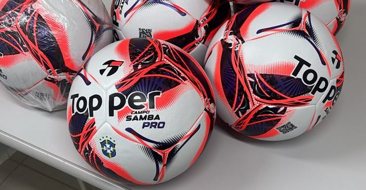Secretaria de Esporte, Cultura e Lazer adquire 30 bolas de futebol