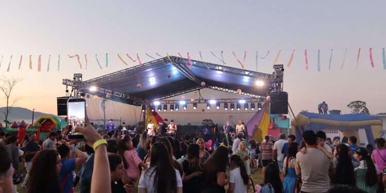 1ª Edição do Festival da Primavera é sucesso em Governador Celso Ramos, com público de 2 mil visitantes