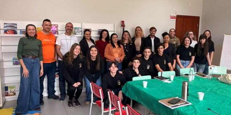 Comissão Organizadora realiza reunião preparatória para a 13ª Conferência Municipal dos Direitos da Criança e do Adolescente